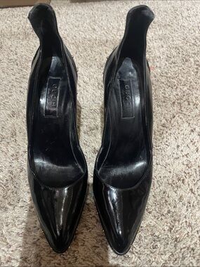 Gucci Black Patent Pointed-Toe Pumps